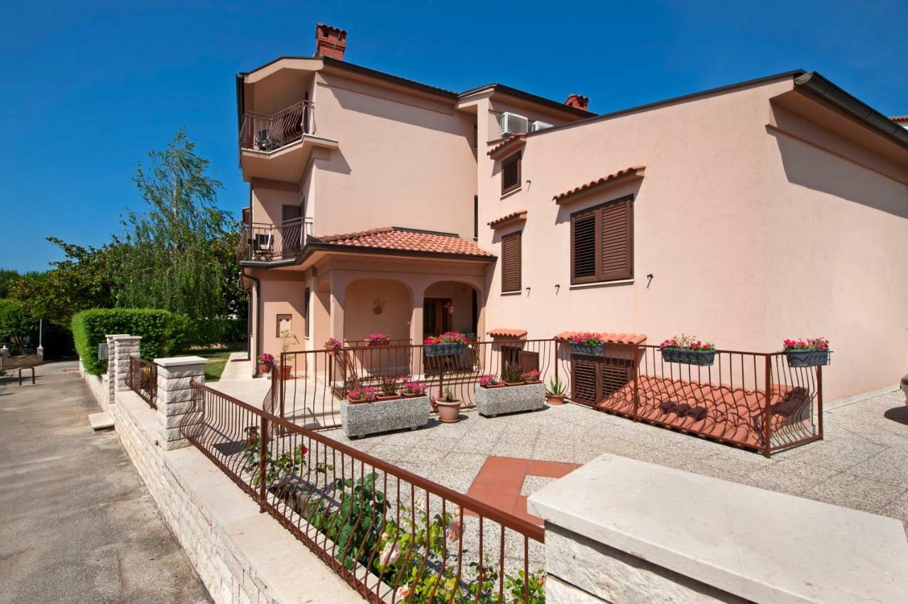Apartment Len Rovinj Exterior photo